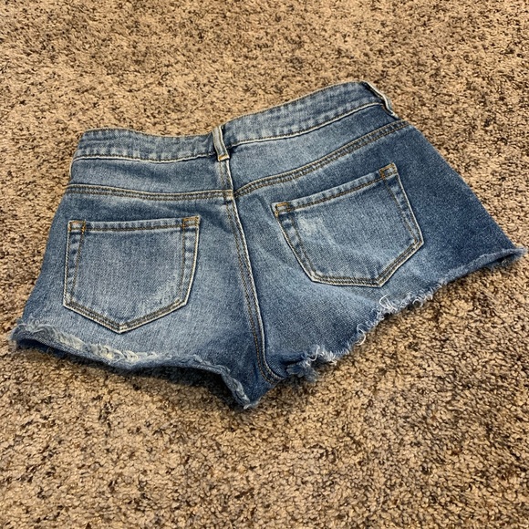 Bullhead Denim Co Denim Jean High Rise Shorts - Picture 2 of 8